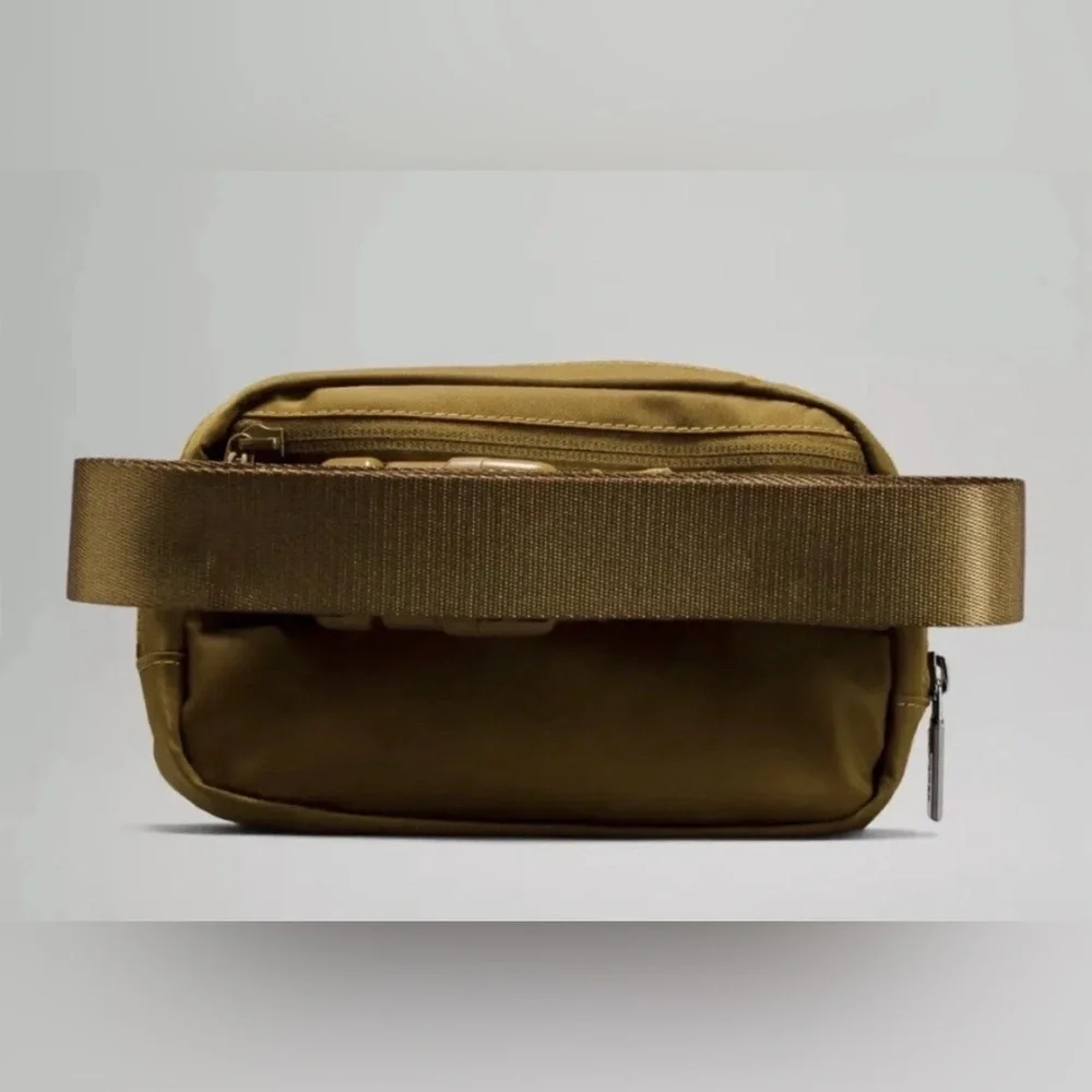 NWOT lululemon Everywhere Belt Bag Burnt Caramel - Unisex LU9AX2S - Picture 4 of 9